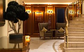 โรงแรมเอ็กเซลซิเออร์ แอ็นสท์